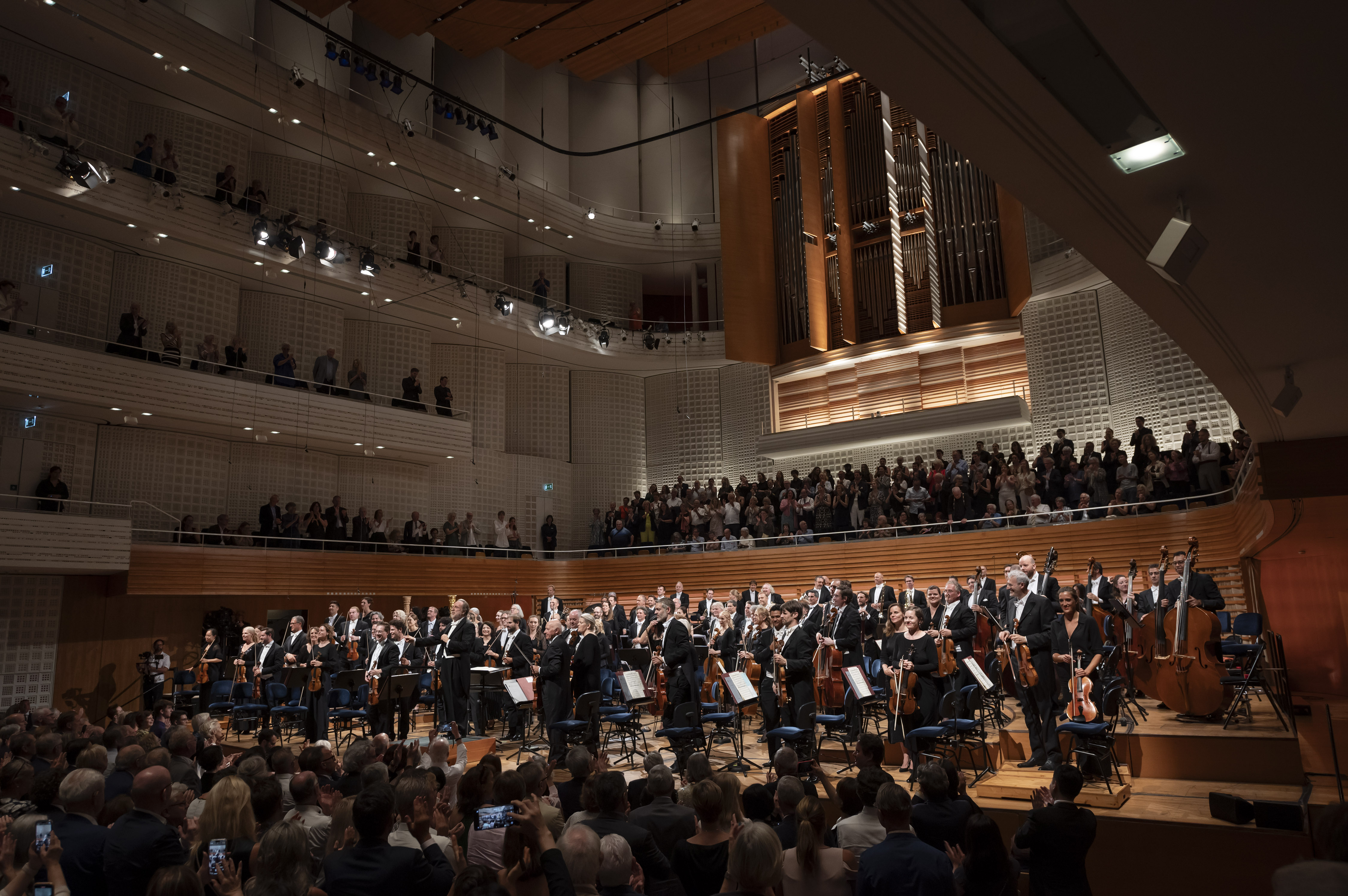 Lucerne Festival Orchestra Concert 2014 [DVD]
