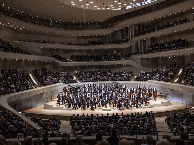 ... for the Lucerne Festival Orchestra ...