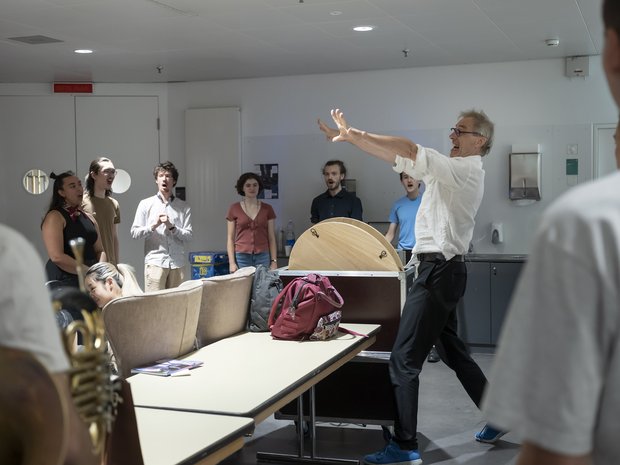 Probe mit Schauspieler und Sprecher Michael Engelhardt © Priska Ketterer / Lucerne Festival