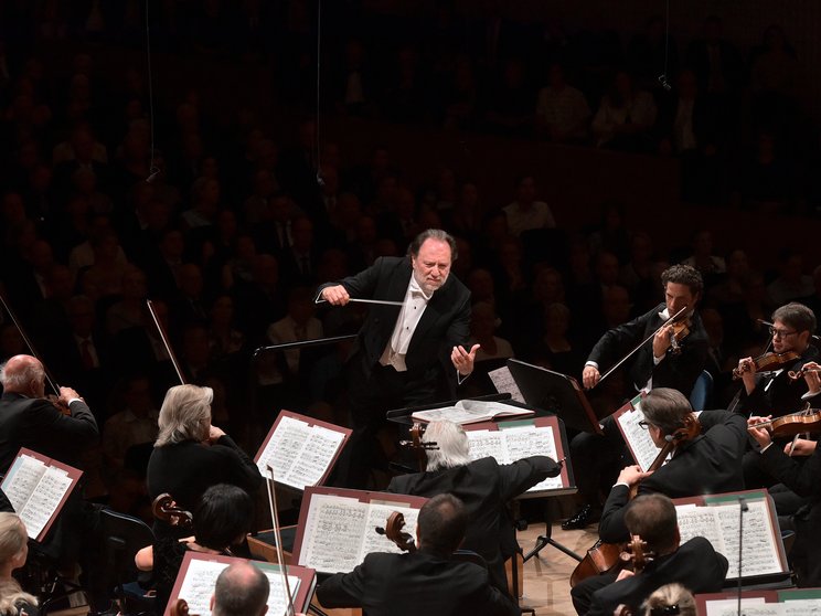 Riccardo Chailly conducts the Lucerne Festival Orchestra, 2017 © Peter Fischli / Lucerne Festival