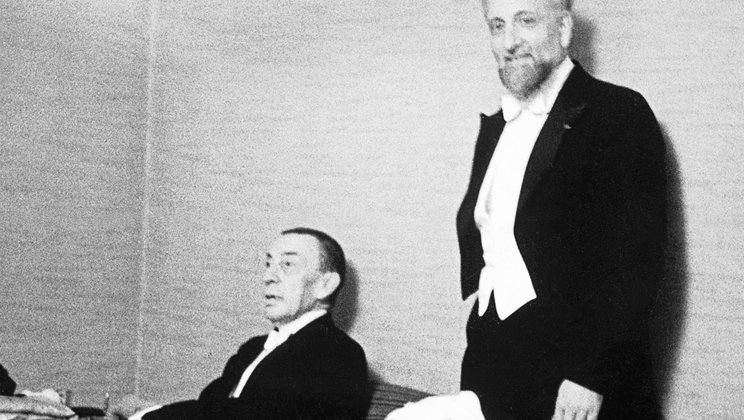 Ernest Ansermet und Sergej Rachmaninow im Künstlerzimmer des Alten Kunsthauses © Jean Schneider / Archiv Lucerne Festival