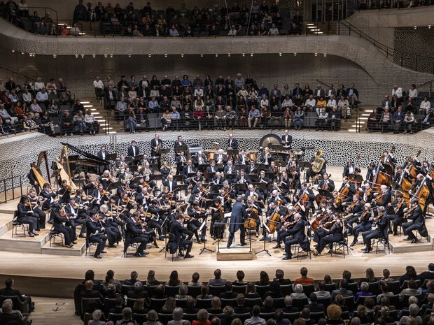 The Lucerne Festival Orchestra performs at the Elbphilharmonie Hamburg