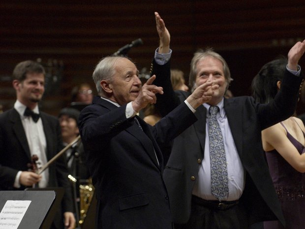 2007: Applaus für Pierre Boulez und Péter Eötvös nach einem Konzert mit der Lucerne Festival Academy