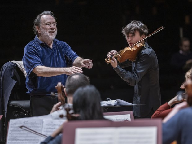 Generalprobe mit Riccardo Chailly, Daniel Lozakovich und dem Lucerne Festival Orchestra