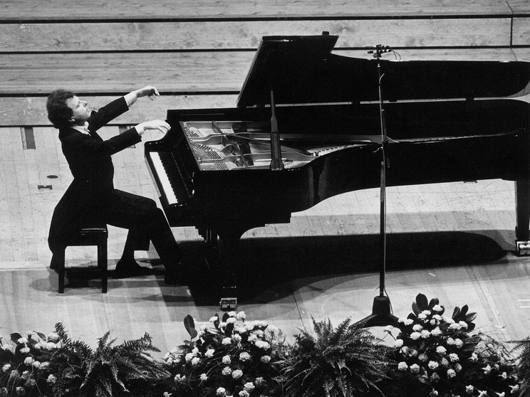 András Schiff debuts at Lucerne Festival 1990 © Peter Fischli / Lucerne Festival