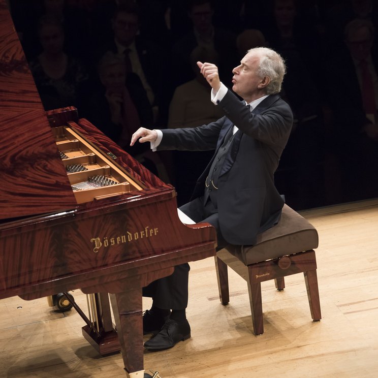 András Schiff © Priska Ketterer/Lucerne Festival