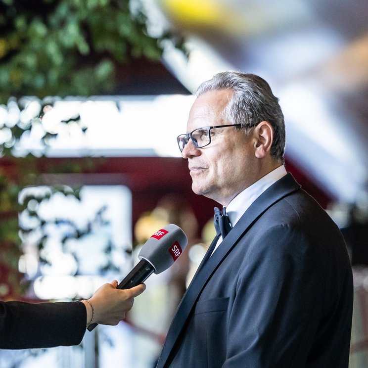 Michael Haefliger im Gespräch mit dem Schweizer Radio und Fernsehen SRF © Patrick Hürlimann / Lucerne Festival