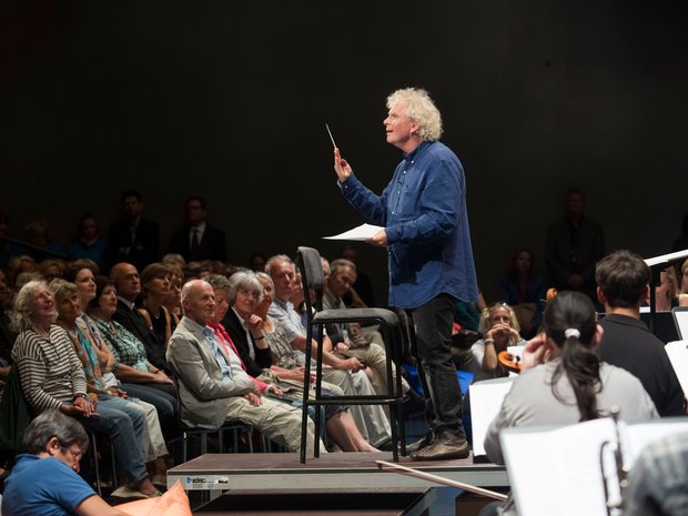 Sir Simon Rattle erklärt Luciano Berios «Coro», 2014