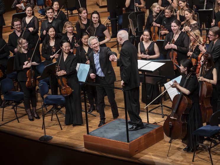 Applaus für Sir George Benjamin, Hans Abrahamsen und das Lucerne Festival Contemporary Orchestra, 2024 © Priska Ketterer / Lucerne Festival
