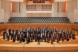 Lucerne Symphony Orchestra with conductor Michael Sanderling © Philipp Schmidli