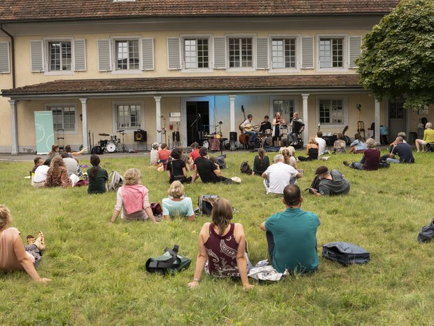 Mit Abstand: «In den Strassen» im Corona-Sommer 2020