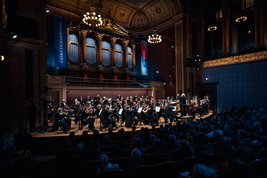 Tschechische Philharmonie mit Dirigent Semyon Bychkov © Petr Chodura
