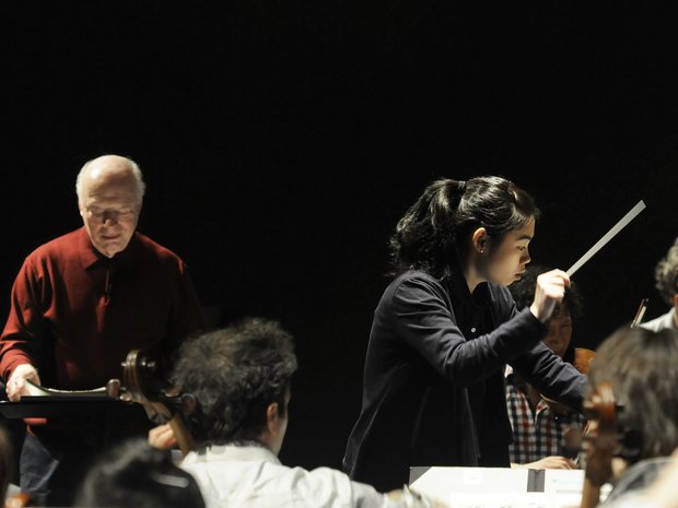 Elim Chan besucht die Diriger-Meisterklasse von Bernard Haitink, 2015