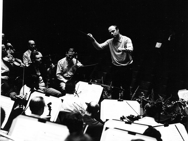 Bernard Haitink probt mit dem Schweizerischen Festspielorchester (1966) © J. Koch/Archiv Lucerne Festival