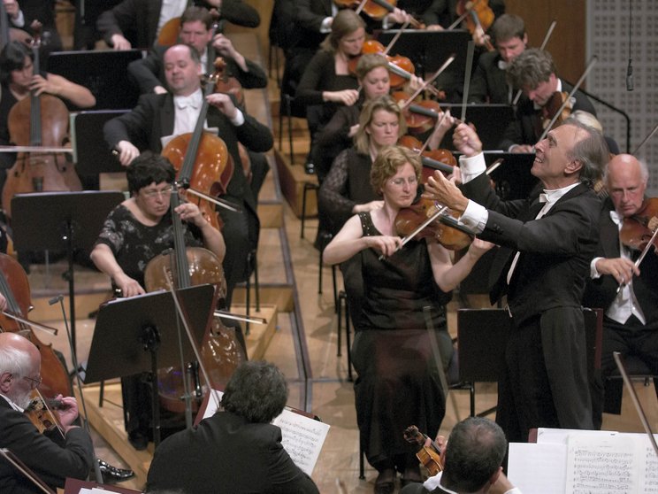 Claudio Abbado dirigiert das Lucerne Festival Orchestra, 2005 © Priska Ketterer / Lucerne Festival