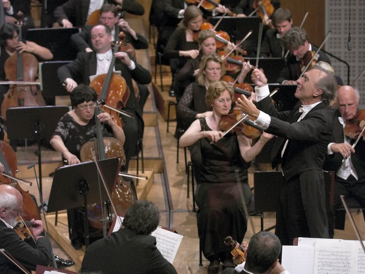 Claudio Abbado dirigiert das Lucerne Festival Orchestra, 2005 © Priska Ketterer / Lucerne Festival