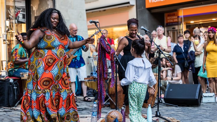 Claudia Masika (pictured here at her 2022 performance) will return to "In the Streets" 2025 © Patrick Hürlimann / Lucerne Festival