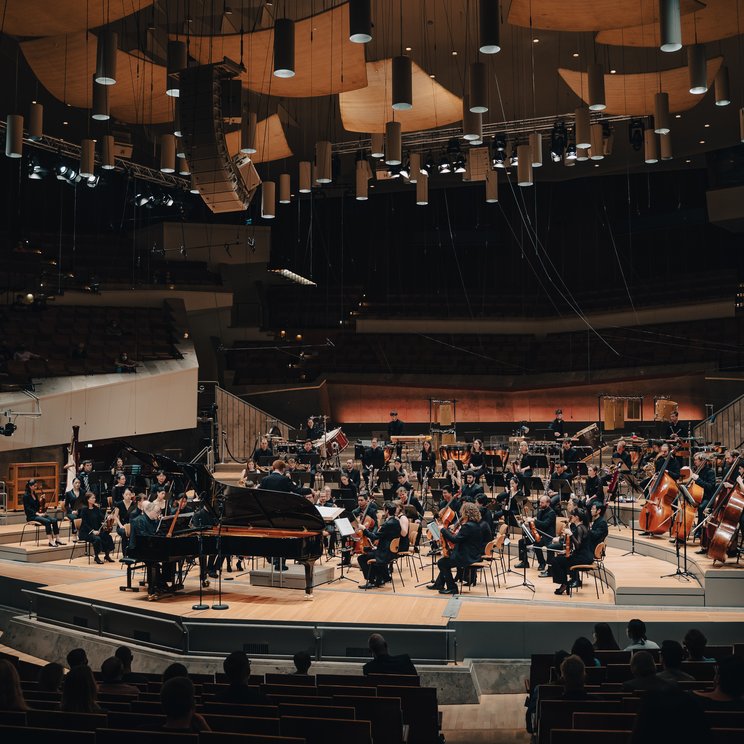 Sarah's Music - The Lucerne Festival Orchestra – DW – 09/02/2017