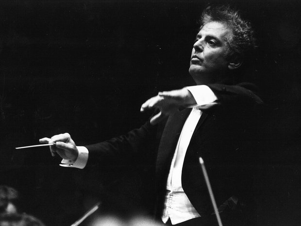 Daniel Barenboim dirigiert die Berliner Philharmoniker, 1990