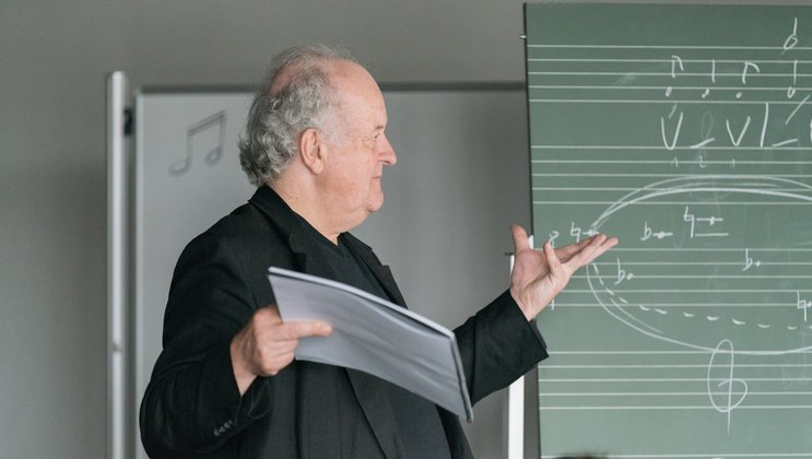 Wolfgang Rihm at the first Composer Seminar 2016 © Stefan Deuber / Lucerne Festival