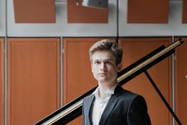 Simon Bürki © Anya Todich