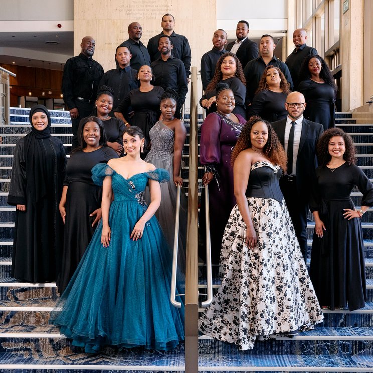 Vokalensemble der Cape Town Opera © Oscar O'Ryan