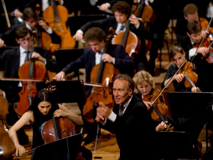 Claudio Abbado dirigiert das Lucerne Festival Orchestra, 2009 © Priska Ketterer / Lucerne Festival