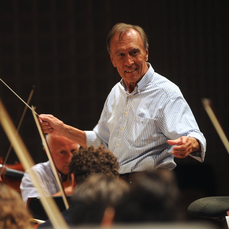 Claudio Abbado in rehearsal with the Lucerne Festival Orchestra, 2008 © Peter Fischli / Lucerne Festival