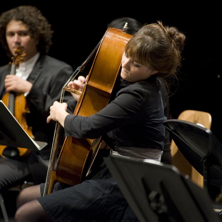 Tonkünstlerfest 2010: Konzert mit dem Ensemble für Neue Musik der Hochschule Luzern – Musik und «Alpini Vernähmlassig» (Ensemble für Volksmusik der Hochschule Luzern – Musik) © Priska Ketterer / Lucerne Festival