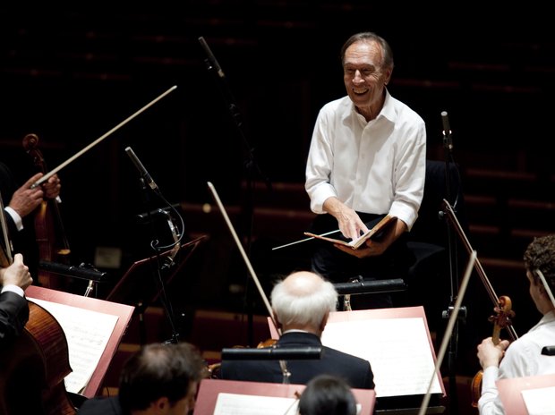 Claudio Abbado and the Lucerne Festival Orchestra (2011) © Fred Toulet/Archive Lucerne Festival